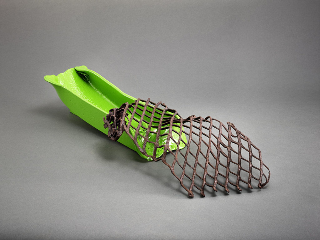 Assemblage X, 2014 - Métal peint, grillage rouillé , 10 x 75 x 25 cm