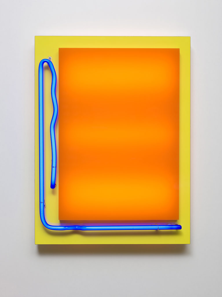 Abstrait lumineux IV, 2015 - Plexiglas, bois stratifié, LED, tube néon 60 x 45 x 10 cm